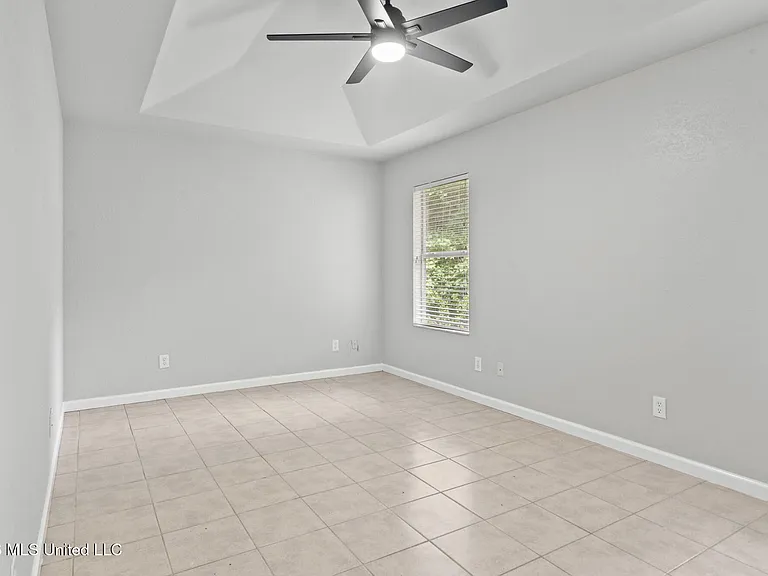 6234 W Lamar St — Photo 13