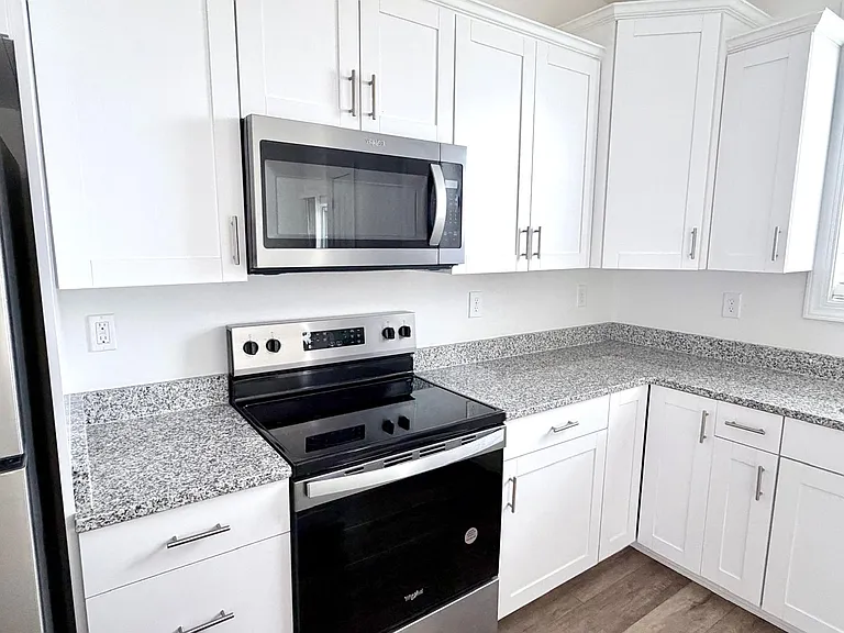 331 Avon Dr — Photo 14