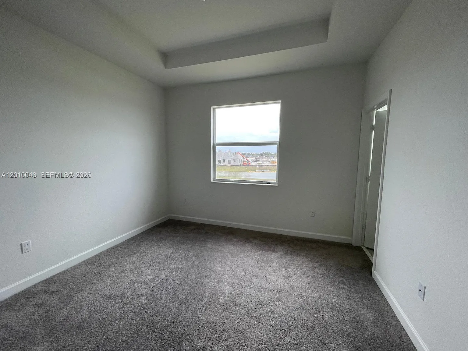 3 bed, 1328 sqft, $3,200 — Photo 4