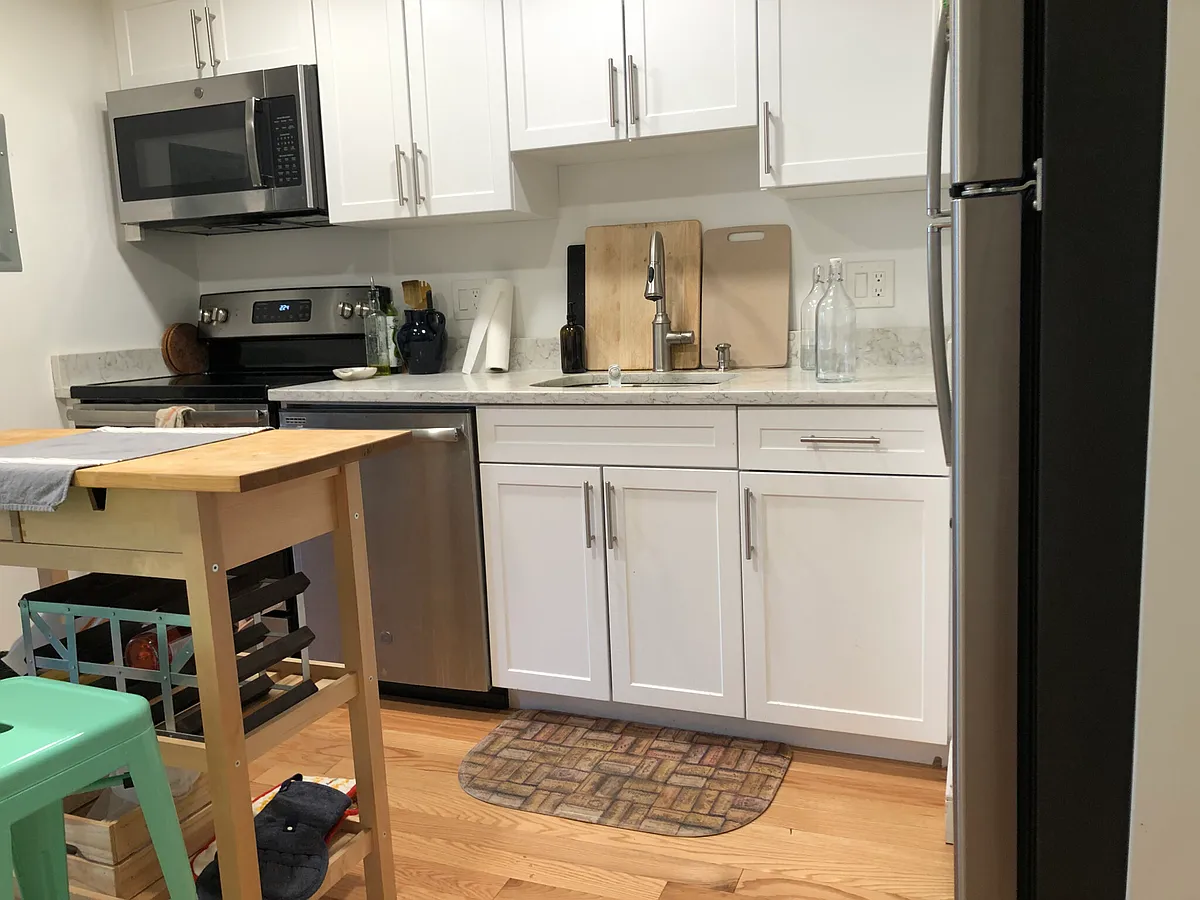 Building Photo - 16 Westford St #8
