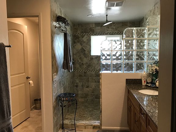 4th image of 943 W Wanda Vista Pl