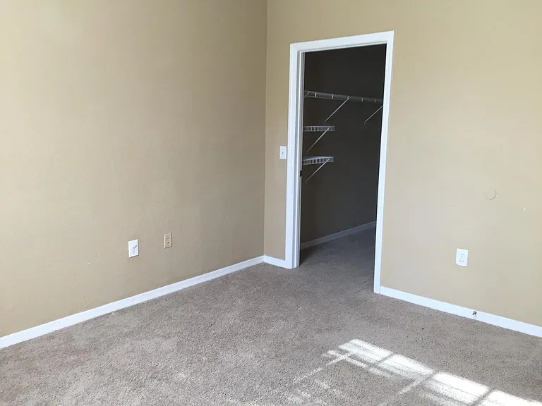 860 Grand Regency Point — Photo 9