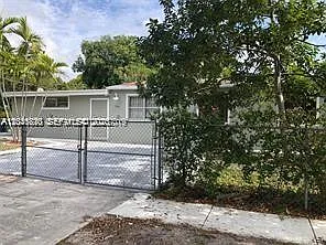 1575 NW 127th St