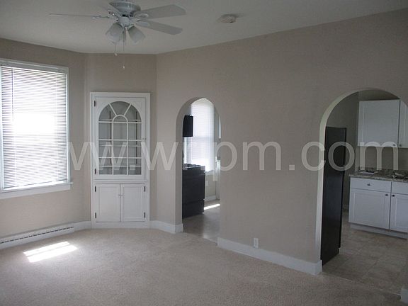 5th image of 409 33rd St