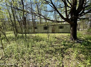 233 Lost Valley Rd, Amsterdam, NY 12010