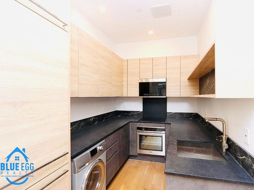 1st image of 189 Hart St #3R