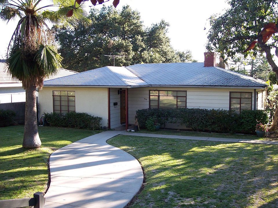 Front of 444 Alameda