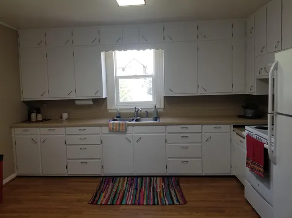 250 N Railroad St #2, Ainsworth, IA 52201