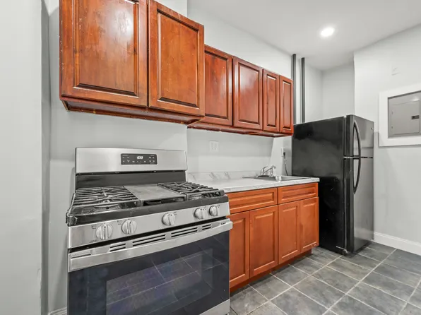 2023 Hughes Avenue image 4 of 63