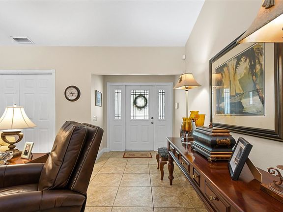5th image of 7643 Pinemount Dr