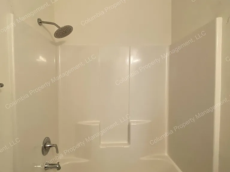 517 Deerwood St #G — Photo 11