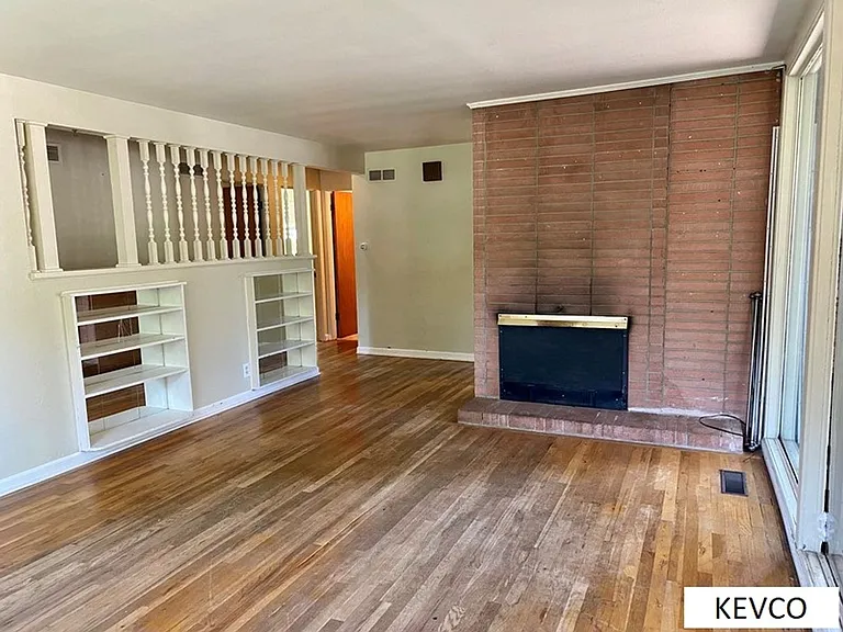 100 Kenroy Ct — Photo 6