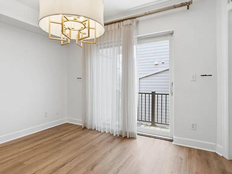 221 S Garfield St #211 — Photo 25