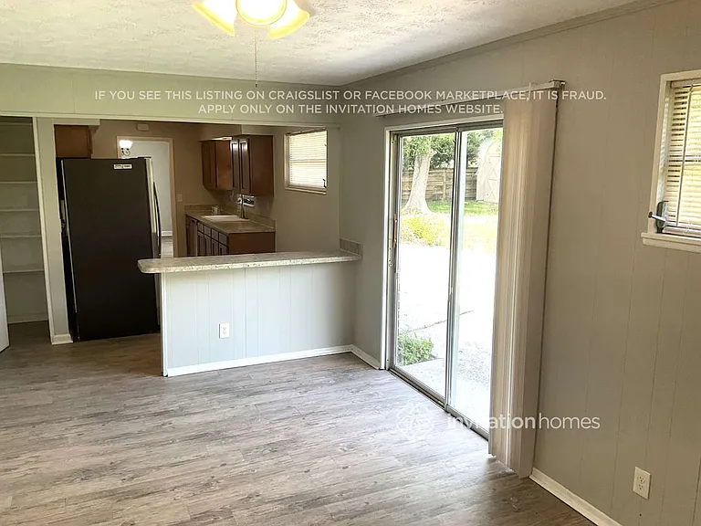 4633 Waverly Ln — Photo 5
