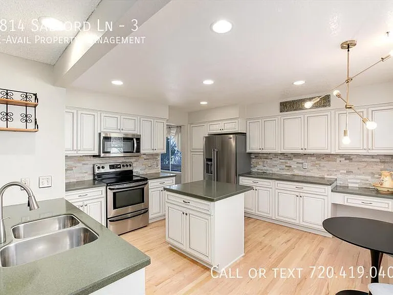 9814 Salford Ln #3 — Photo 2