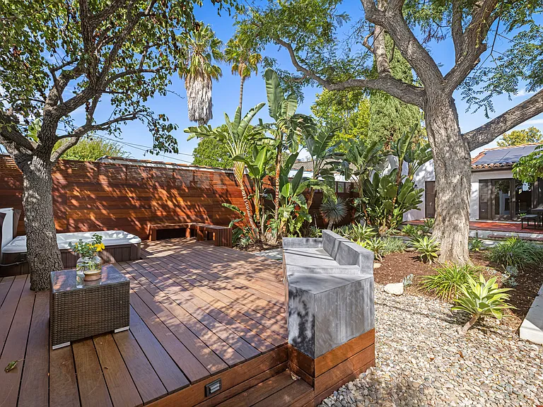 1169 S Sierra Bonita Ave — Photo 51