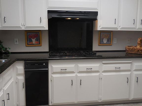 2nd image of 17588 Saint Andrews Dr