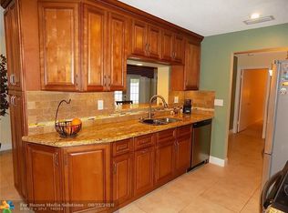 9405 NW 80th Pl, Tamarac, FL 33321