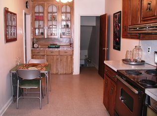 1405 Surrey Ln, Wynnewood, PA 19096