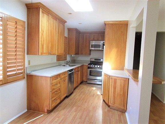 5th image of 5947 E Naples Plz APT 4