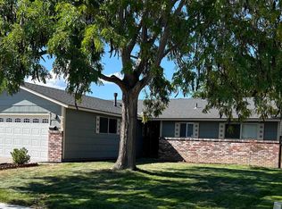 633 Marracco Dr, Sparks, NV 89434