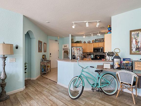 4th image of 302 Terrace Ridge Cir #302