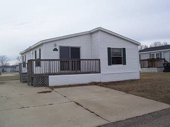 3rd image of 13765 Bluebell Ln