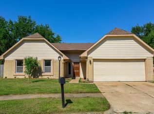 14230 Fitzroy Ct, Houston, TX 77083