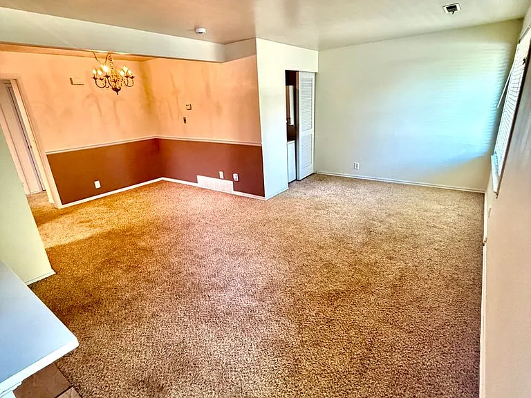 406 E 3335 S #15 — Photo 3