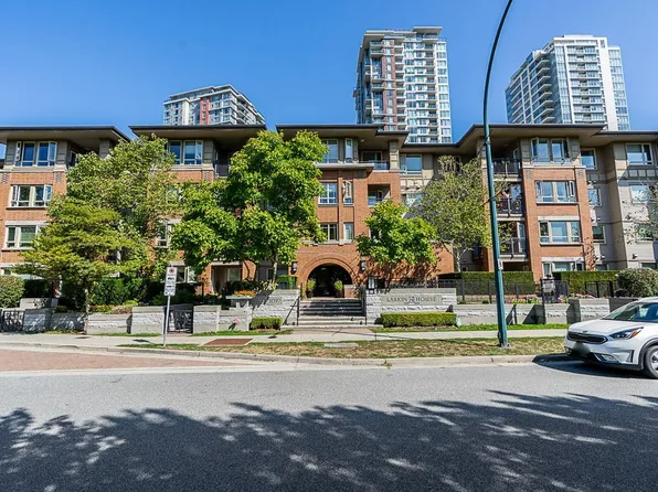 3097 Lincoln Ave #105, Coquitlam, BC V3B 0E3