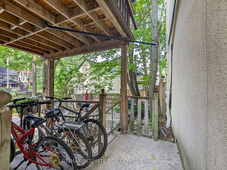 2360 Queen St E #3 — Photo 17