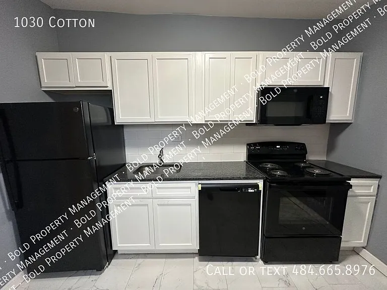 1030 Cotton St — Photo 15