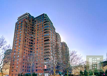 1st image of 385 Grand St APT L501