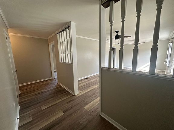2nd image of 101 Pinedale Dr