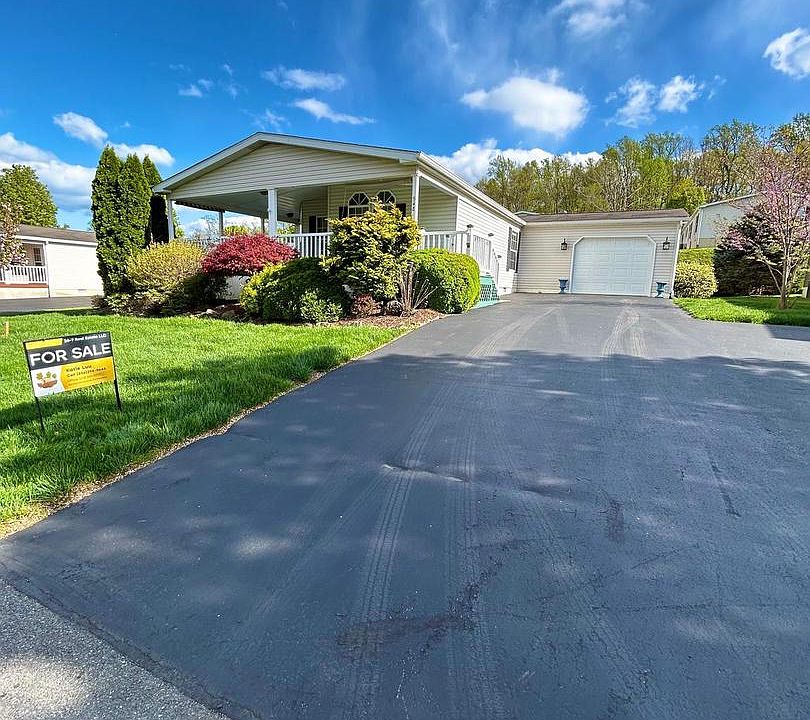 1st image of 548 Conestoga Dr