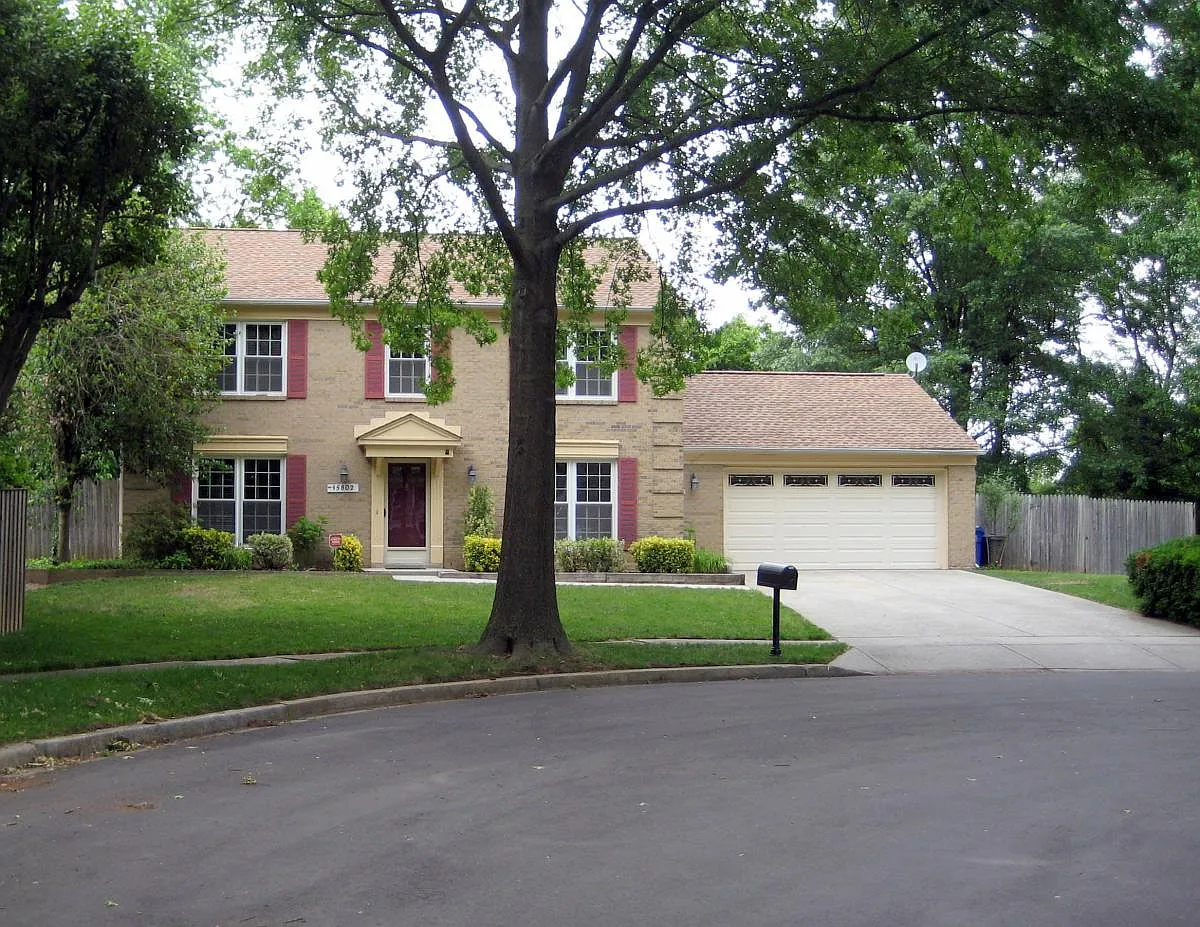 15802 Athens Court — Photo 3