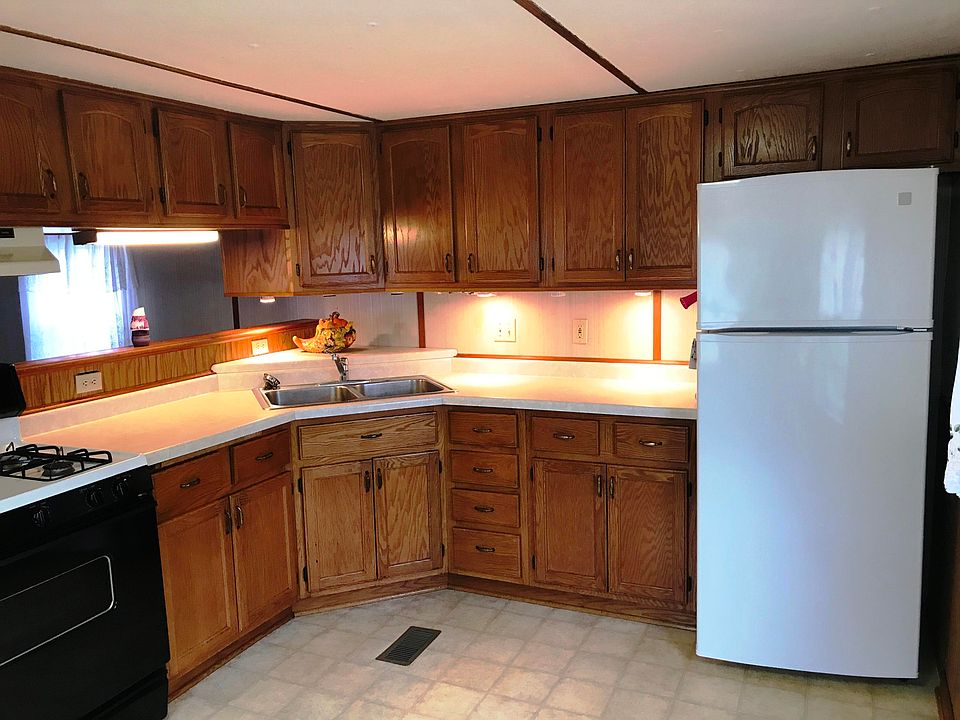 1st image of 16 Meadowlark Ln