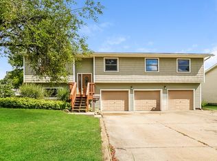 371 Shenandoah Blvd, Barberton, OH