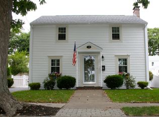 78 Andrews Rd, Quincy, MA 02170