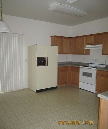 3rd image of 15436 W Cortez St