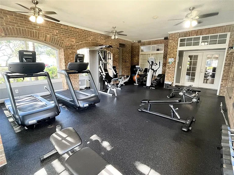 10200 Gandy Blvd N #813 — Photo 23