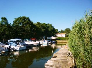 36 Davis Ave, Blue Point, NY 11715