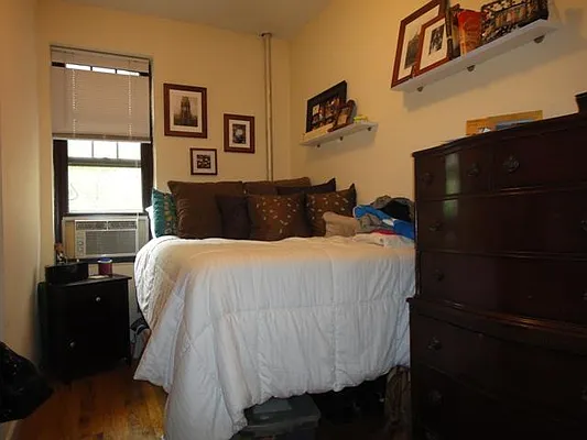 Rented by Compass | media 42