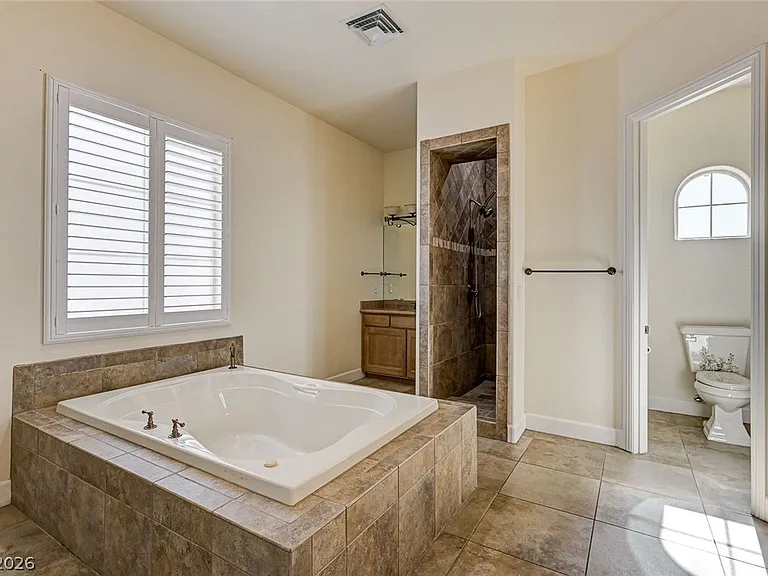 8490 Via De Bellasidra Ct — Photo 46