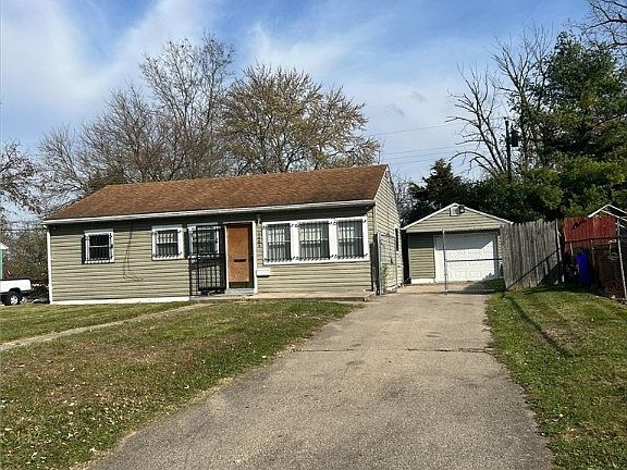 2nd image of 1484 Honeybee Dr