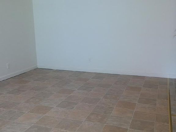 2nd image of 34 Bay 13th St