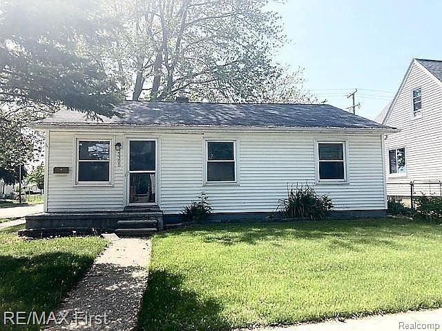 1st image of 23305 Reynolds Ave