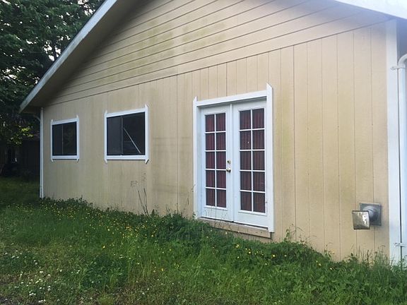 4th image of 18113 Elkhorn Blvd E