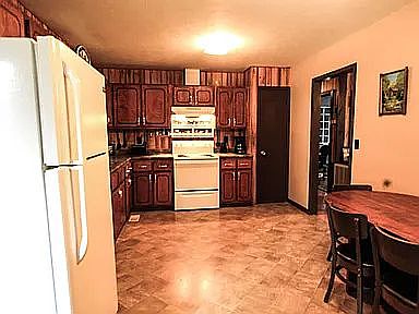 2nd image of 130 McCoy Rd