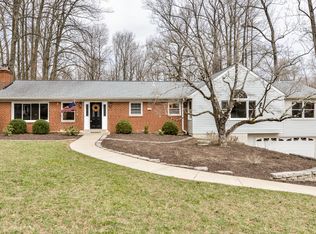 4726 Village Dr, Fairfax, VA 22030